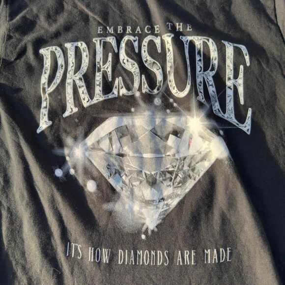 Nova Men's Graphic T-Shirt - Picture 2 of 5